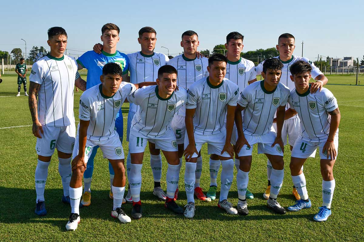 formacion de la reserva de banfield que vencio a sarmiento