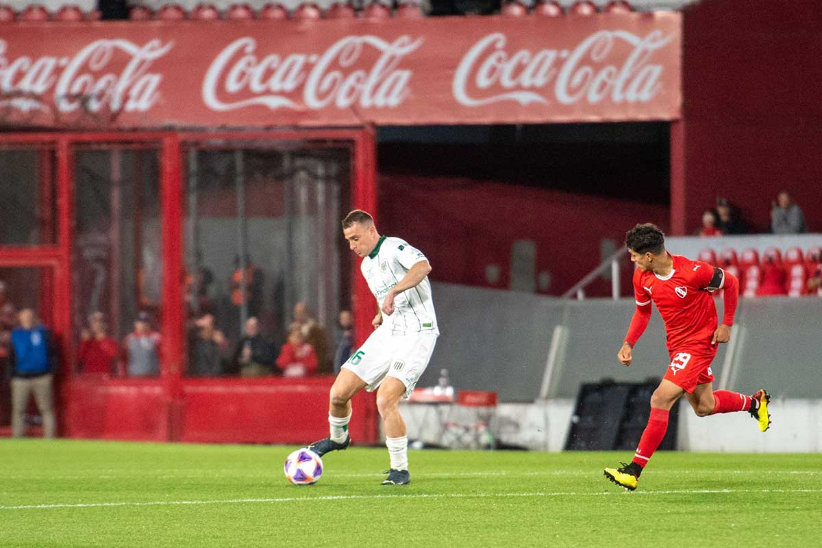 el colo cabrera ante independiente