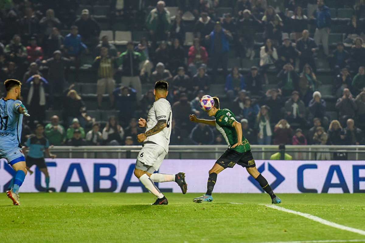 juan cruz volviendo al gol ante colon