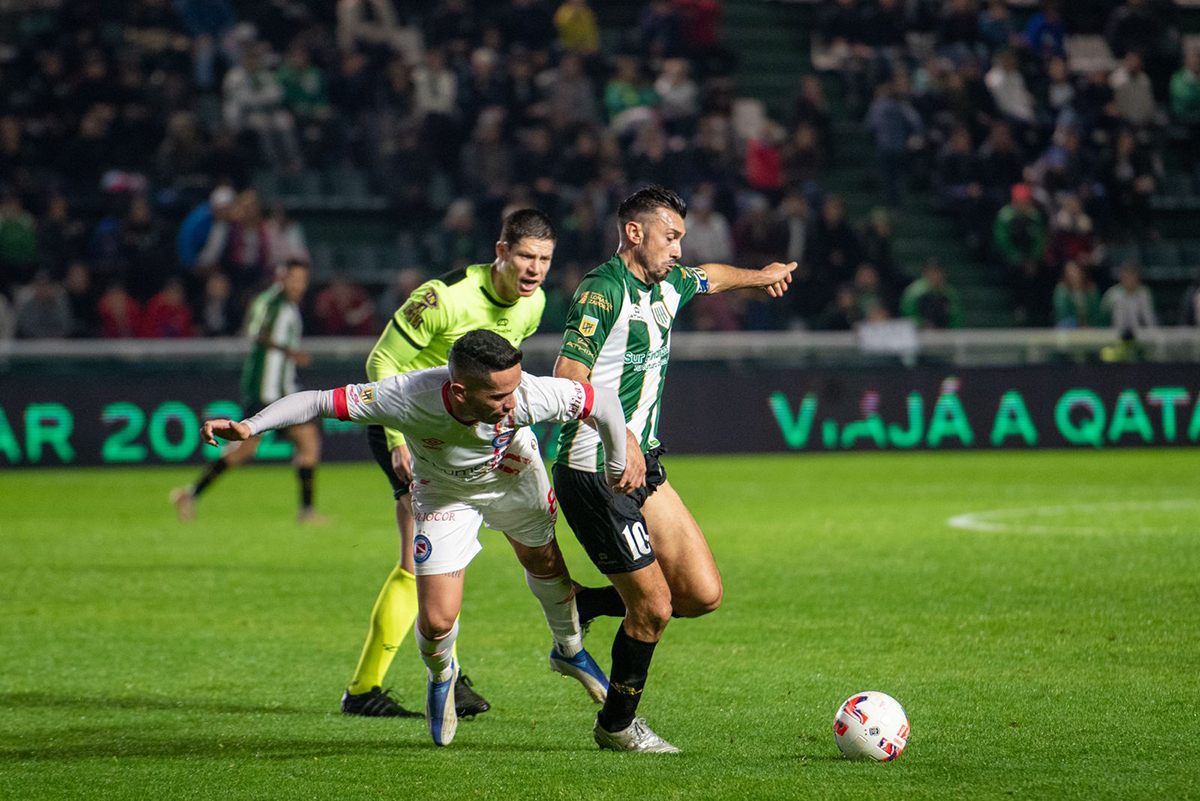 datolo en banfield argentinos 2022