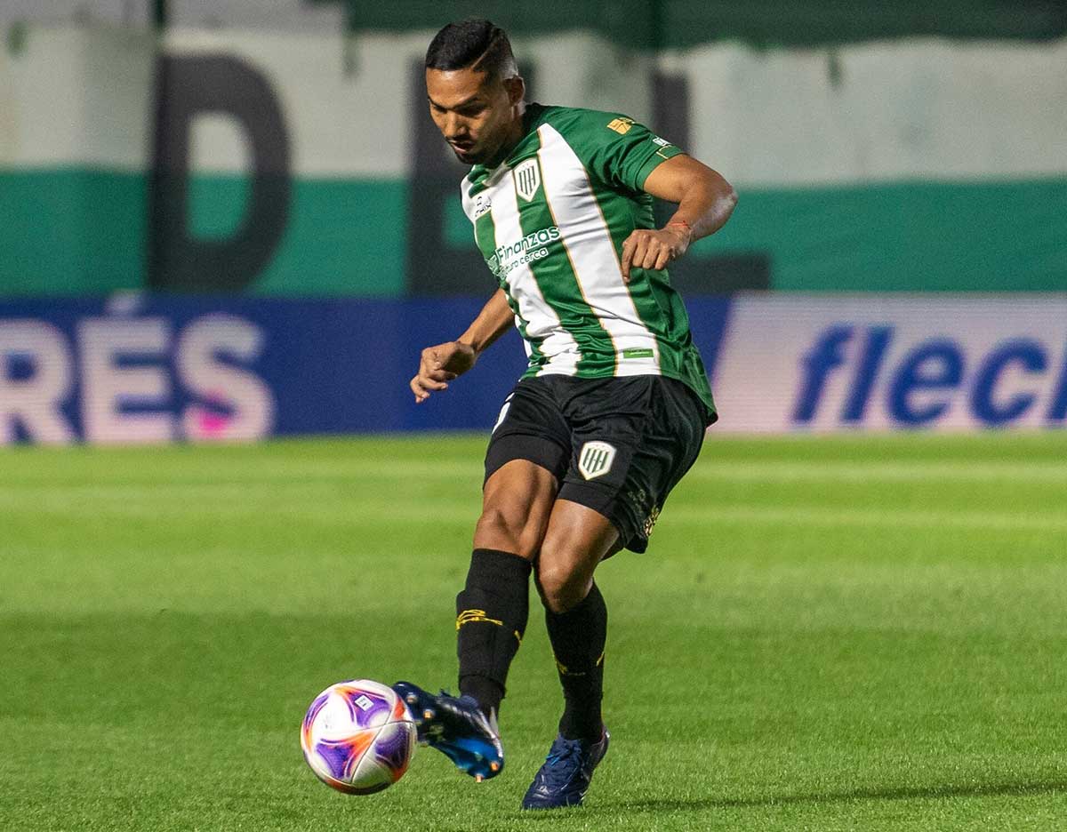 banfield compro la mitad del pase de alejandro maciel