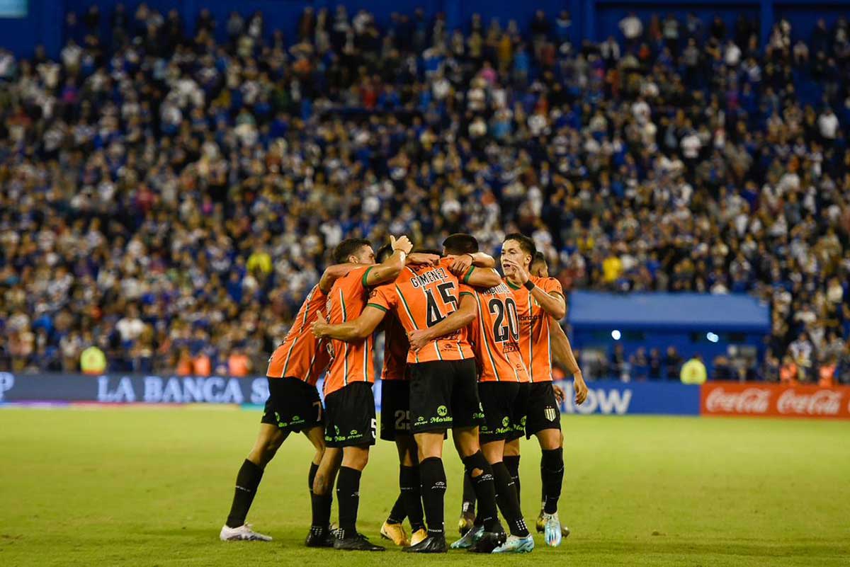 banfield velez camiseta naranja