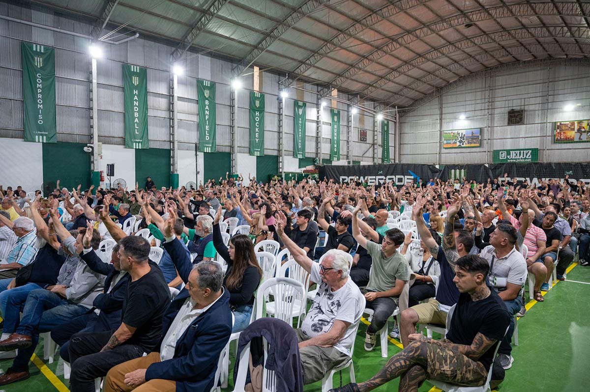 asamblea banfield 2023