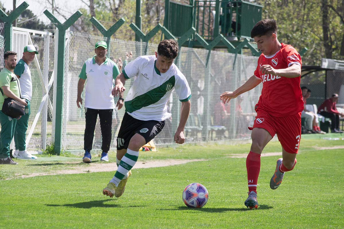 banfield vs independiente en juveniles