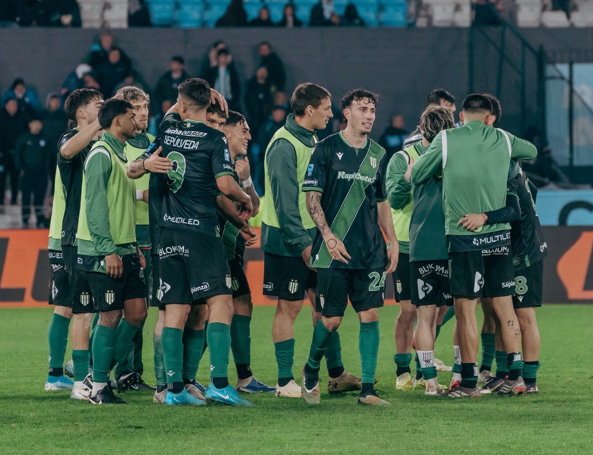 festejo de banfield en el cilindro luego de 14 años